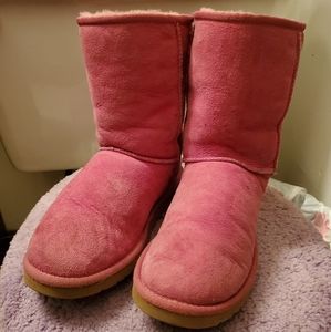 Pink Uggs